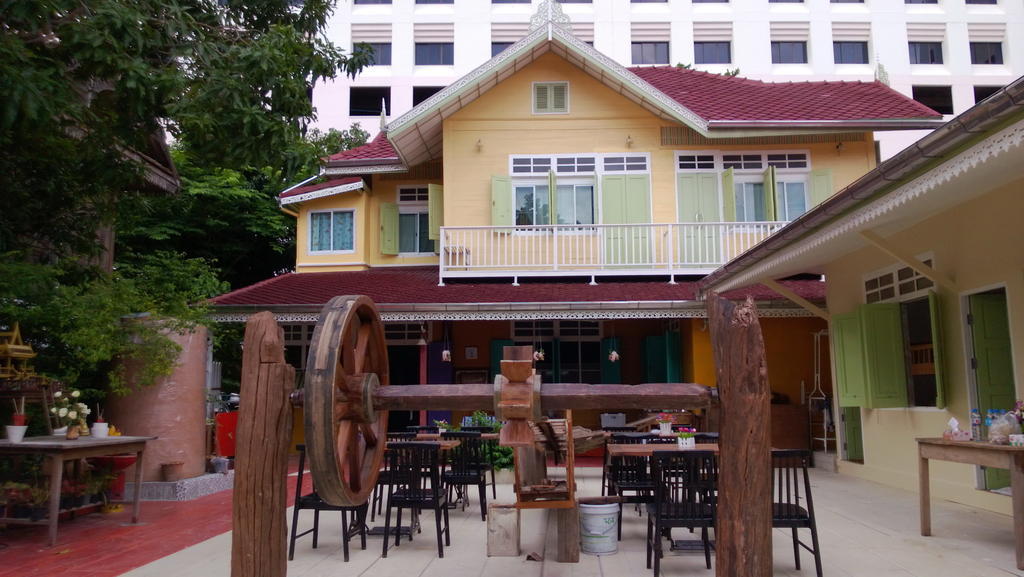 Panida Suite Hotel Bangkok Eksteriør billede