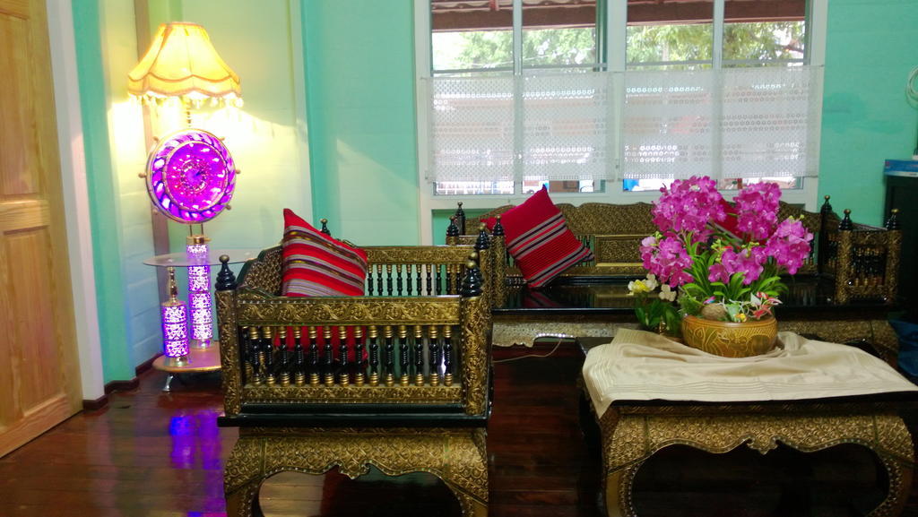 Panida Suite Hotel Bangkok Eksteriør billede